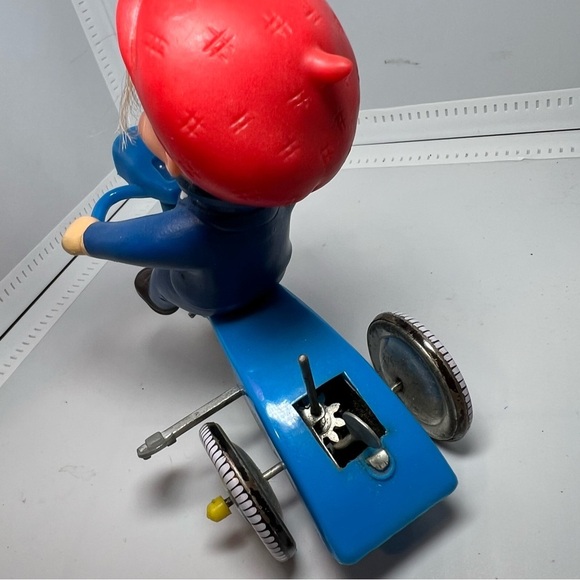 1960s-70s Mechanical Boys Tricycle With Revolving Bell Tin Vtg Toy Works Great - Picture 5 of 6